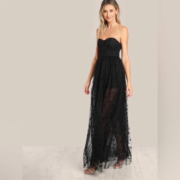 Chic Black Strapless Starry Dress - Picture 3 of 4